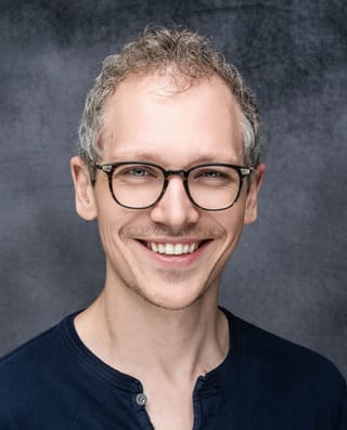 Ian Eaves